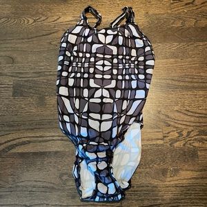 Sugoi sz 36 swimsuit. EUC